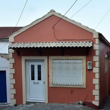 Ferienwohnung Giannoylas Hoyse{Pigadi Ágios Matthaíos Exterior foto